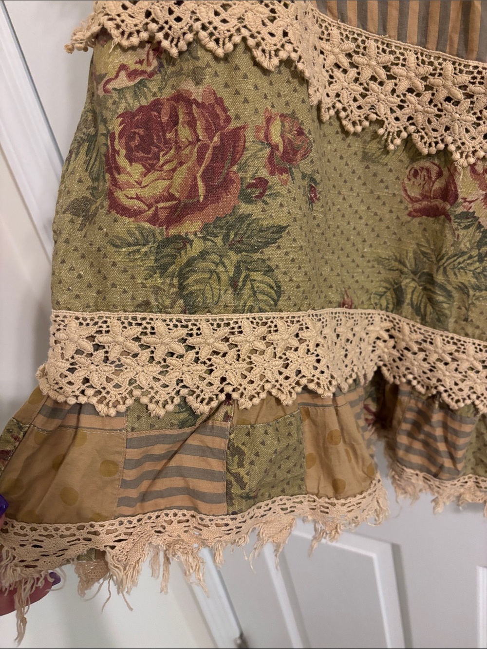 Boho Floral Lace Trim'  Vest : Overlay in Olive Green and Tan - Picture 4 of 8